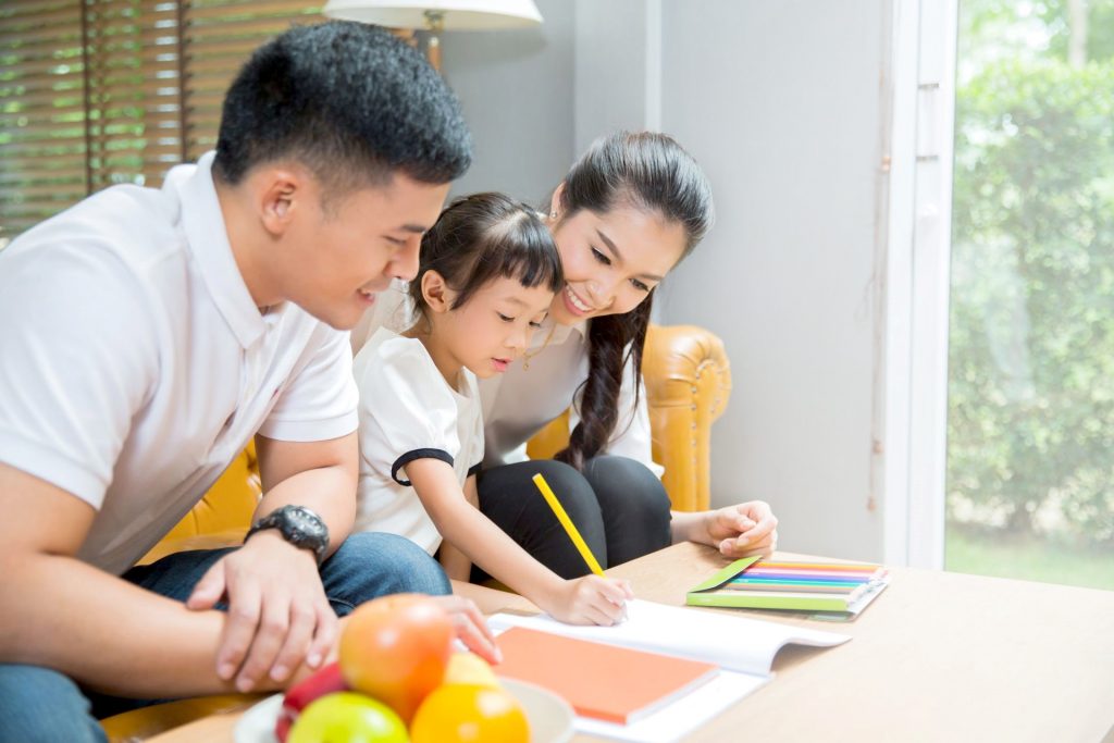 Chiến lược học tập rõ ràng, kỷ luật và có định hướng sẽ giúp bé tự tin hơn.
