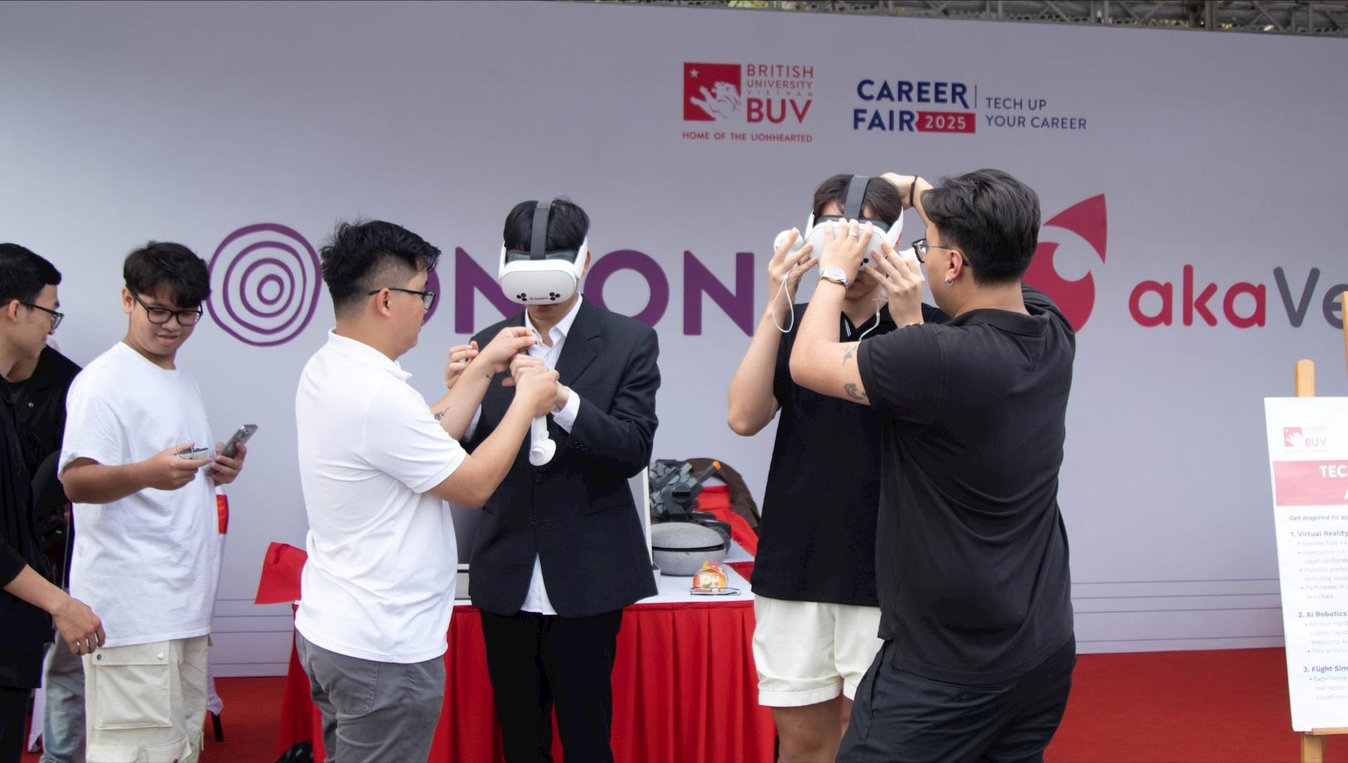 Ngày hội việc làm 2025 của BUV