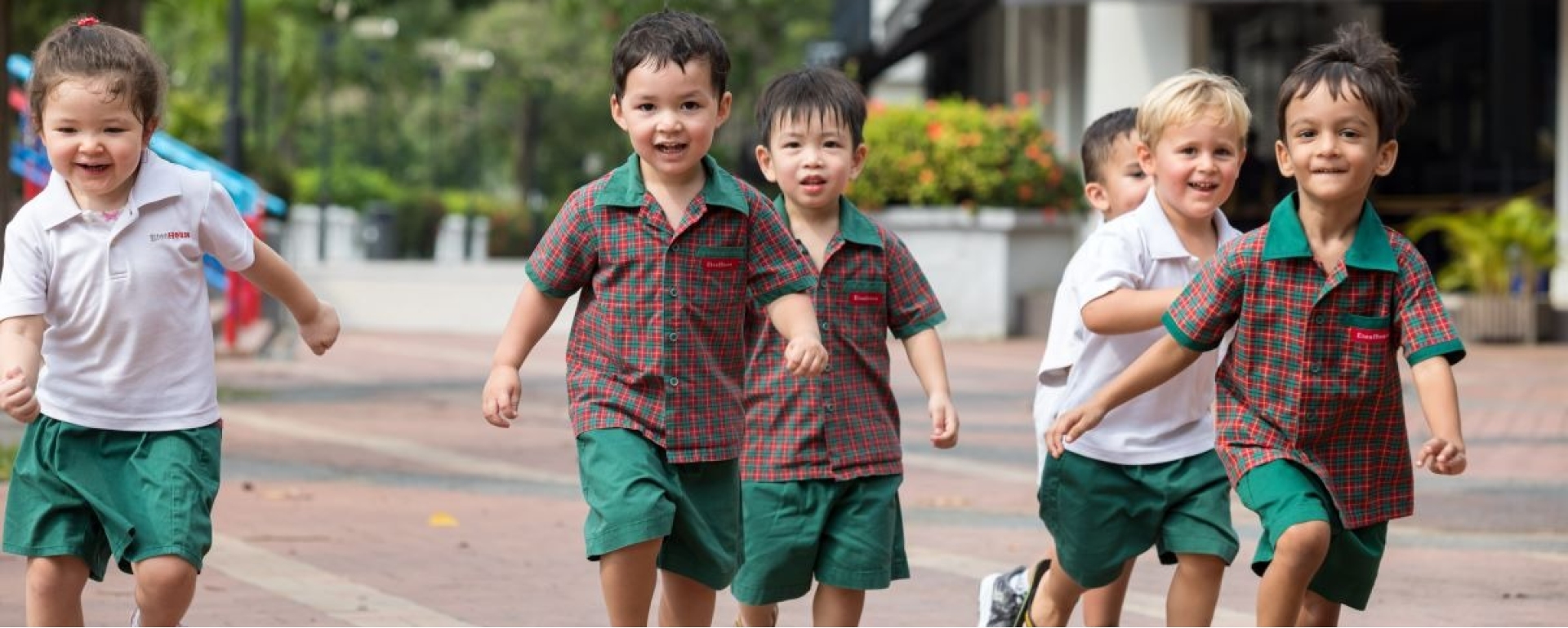 Chạm Khởi Đầu Ươm Mầm Tương Lai
