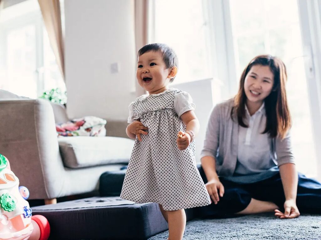 Khi con tròn một tuổi, mỗi ngày đều là một bước tiến mới