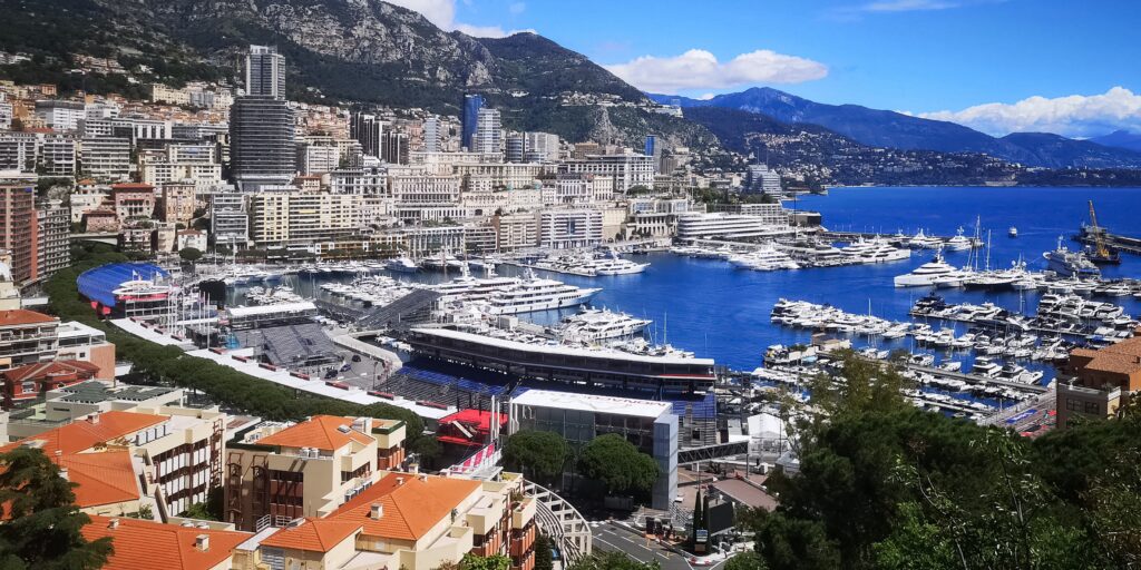 Toàn cảnh Monte-Carlo nhìn ra Địa Trung Hải