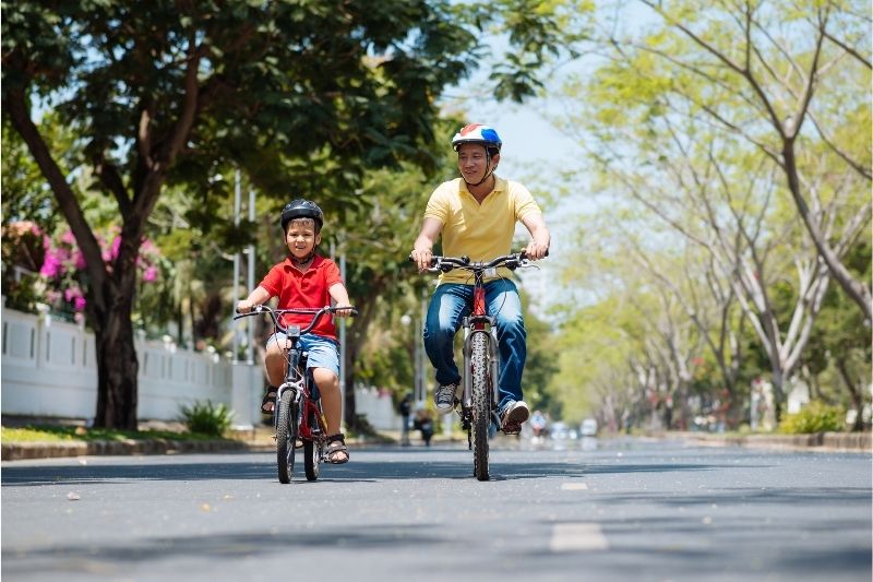 Cha mẹ tìm hiểu tính cách của trẻ qua hoạt động ngoài trời