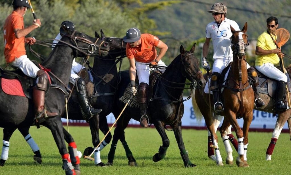 Đội Monte-Carlo Polo Team thi đấu