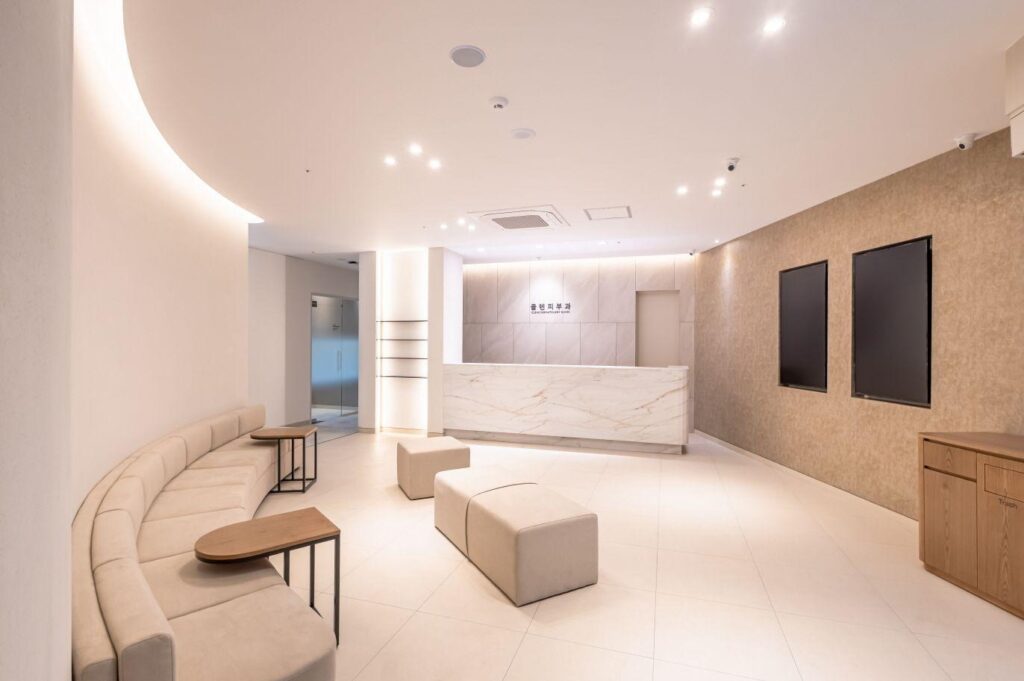cô dâu trong phòng trị liệu tại Korean skincare clinic