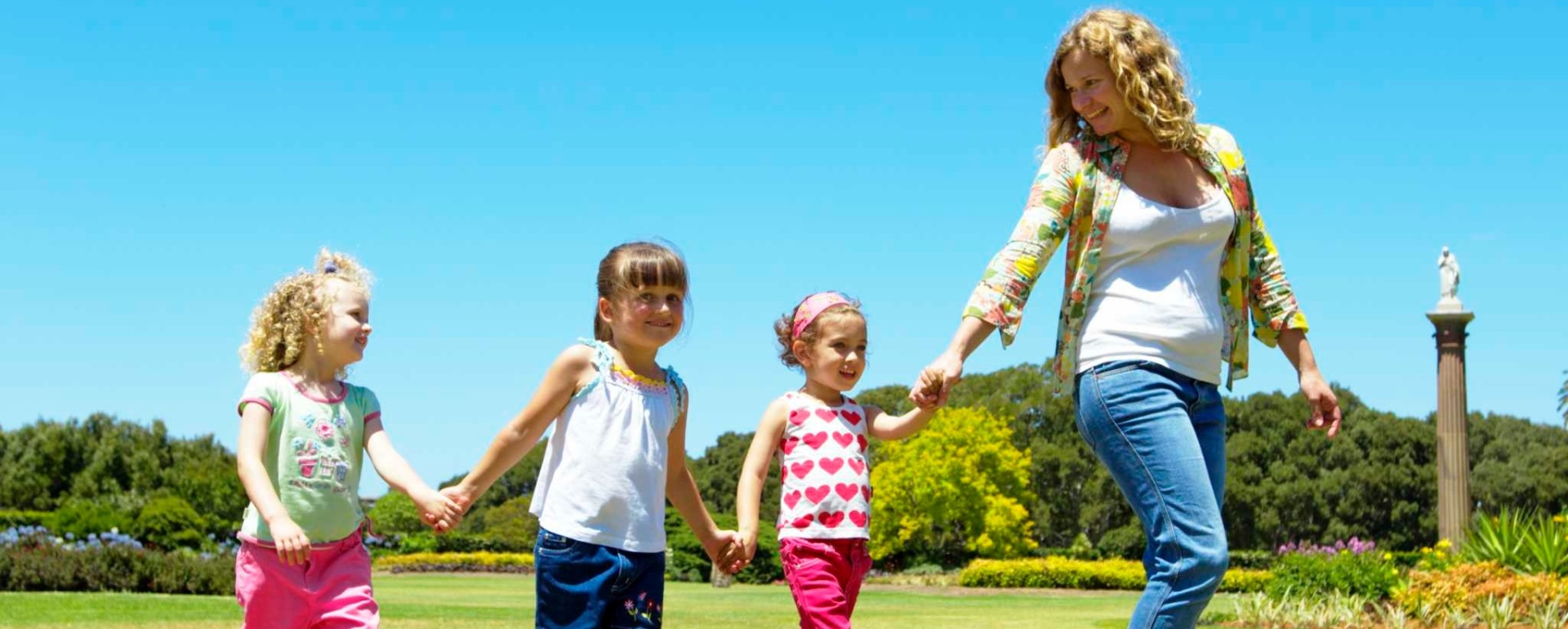 Theme Park Nanny: “Cứu Tinh” Của Những Chuyến Đi Công Viên Giải Trí