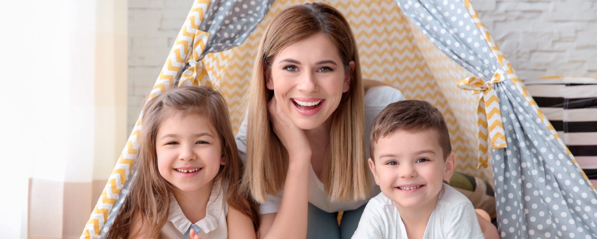 Nanny Cao Cấp Và Nghệ Thuật Chăm Trẻ Trong Những Gia Đình Thượng Lưu