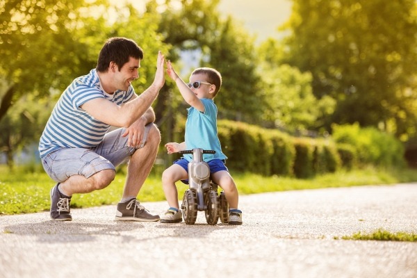 Thể thao lành mạnh niềm vui của cha mẹ và con