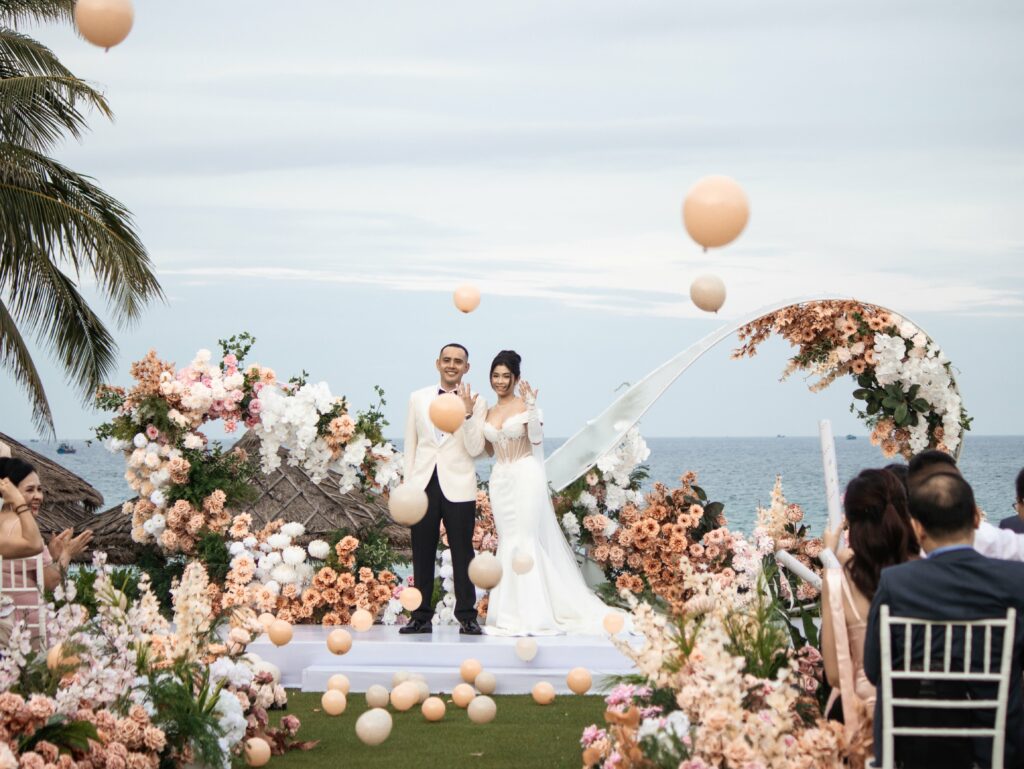 KHÔNG GIAN CƯỚI HOÀNH TRÁNG TẠI AXI PLAZA CAM RANH