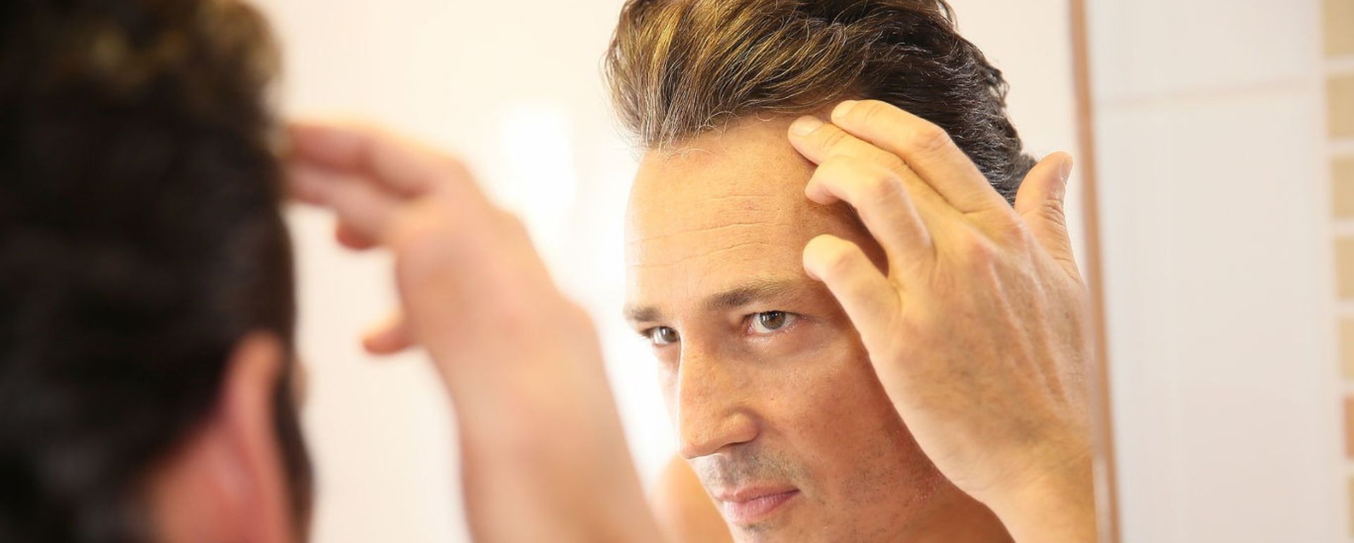 Liệu Pháp Laser Phục Hồi Tóc: Bí Mật Mới Của Giới Thượng Lưu