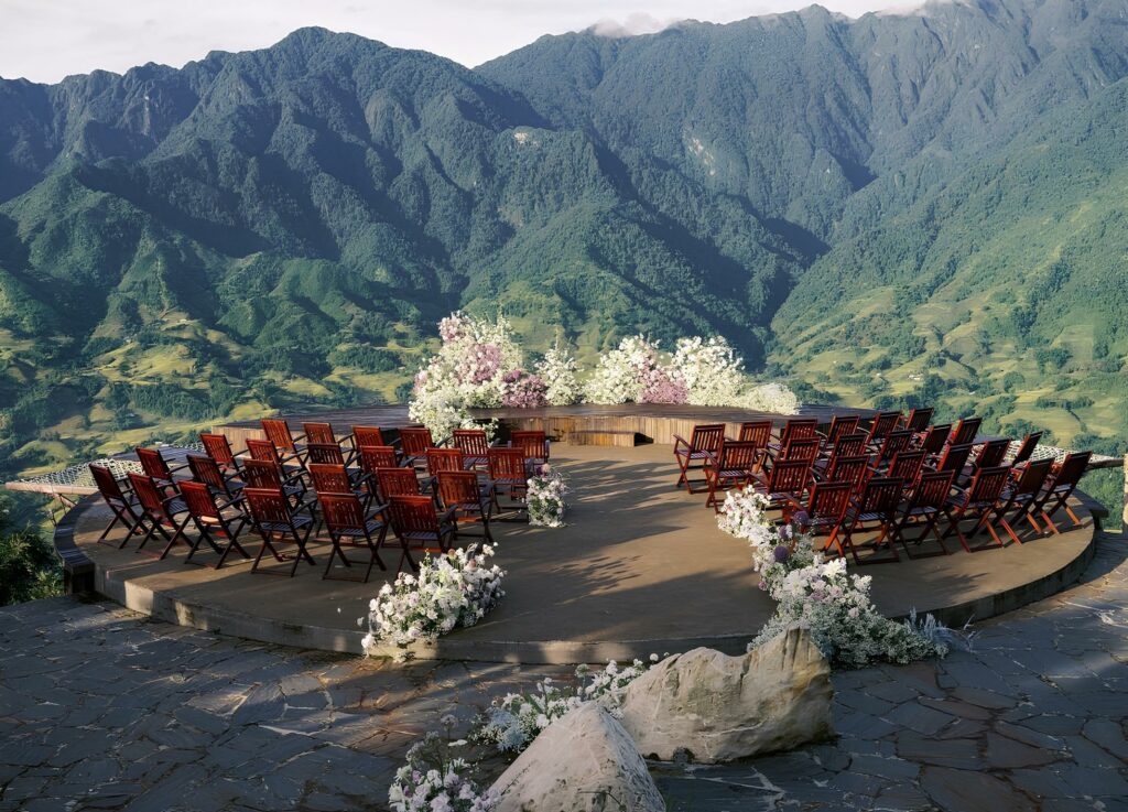 6 Bí Quyết Tổ Chức Lễ Cưới Xa Nhà Thật Trọn Vẹn