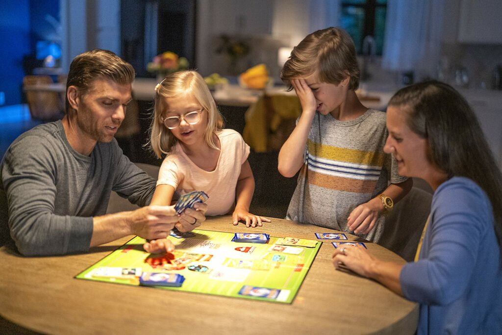 Gắn Kết Yêu Thương Qua Vũ Trụ Pokémon