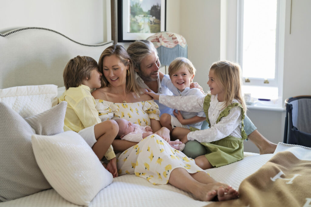 Trẻ thường trải qua những cảm xúc rất đa dạng khi đón nhận vai trò anh/chị