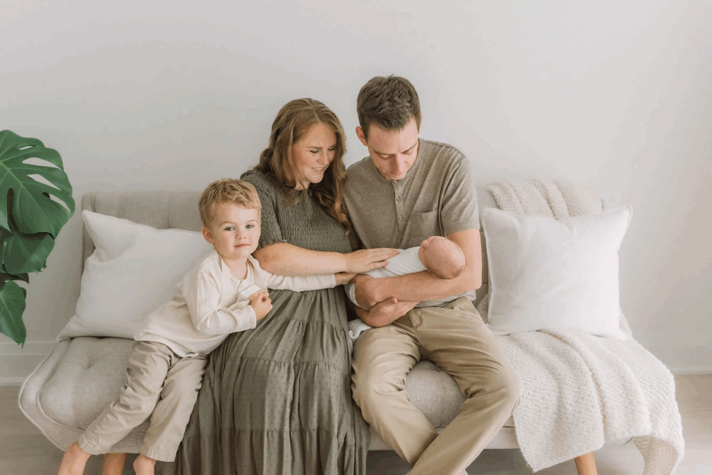 Bố Mẹ Yêu Em Và Yêu Cả Con! 