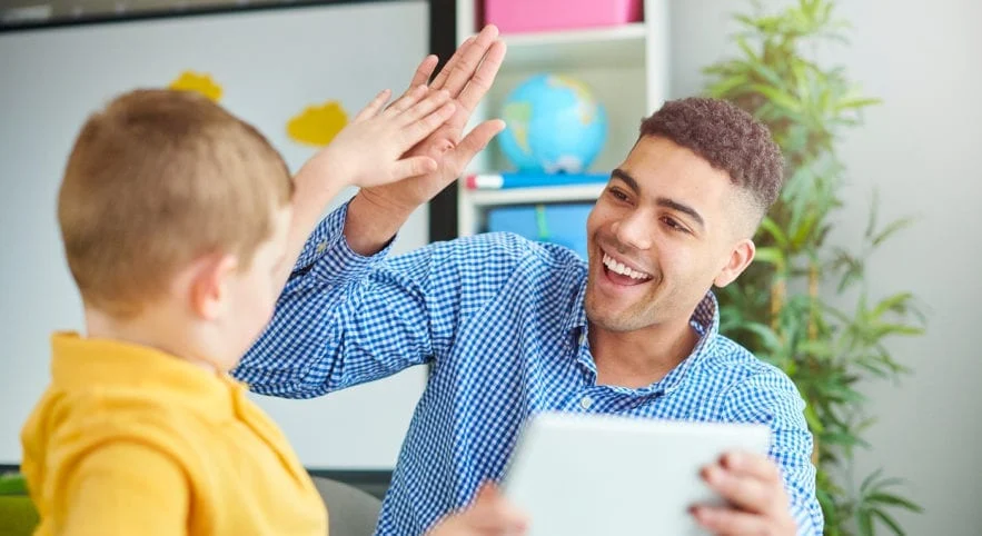 Khích lệ trẻ trong việc đối diện sai lầm