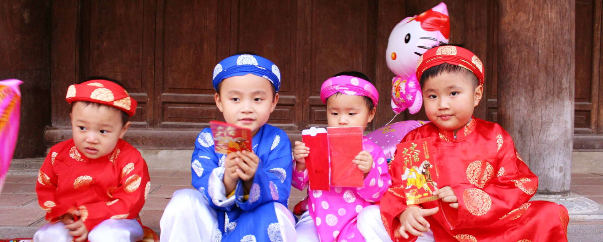 Ý Nghĩa Ẩn Sau Phong Bao Lì Xì Ngày Tết