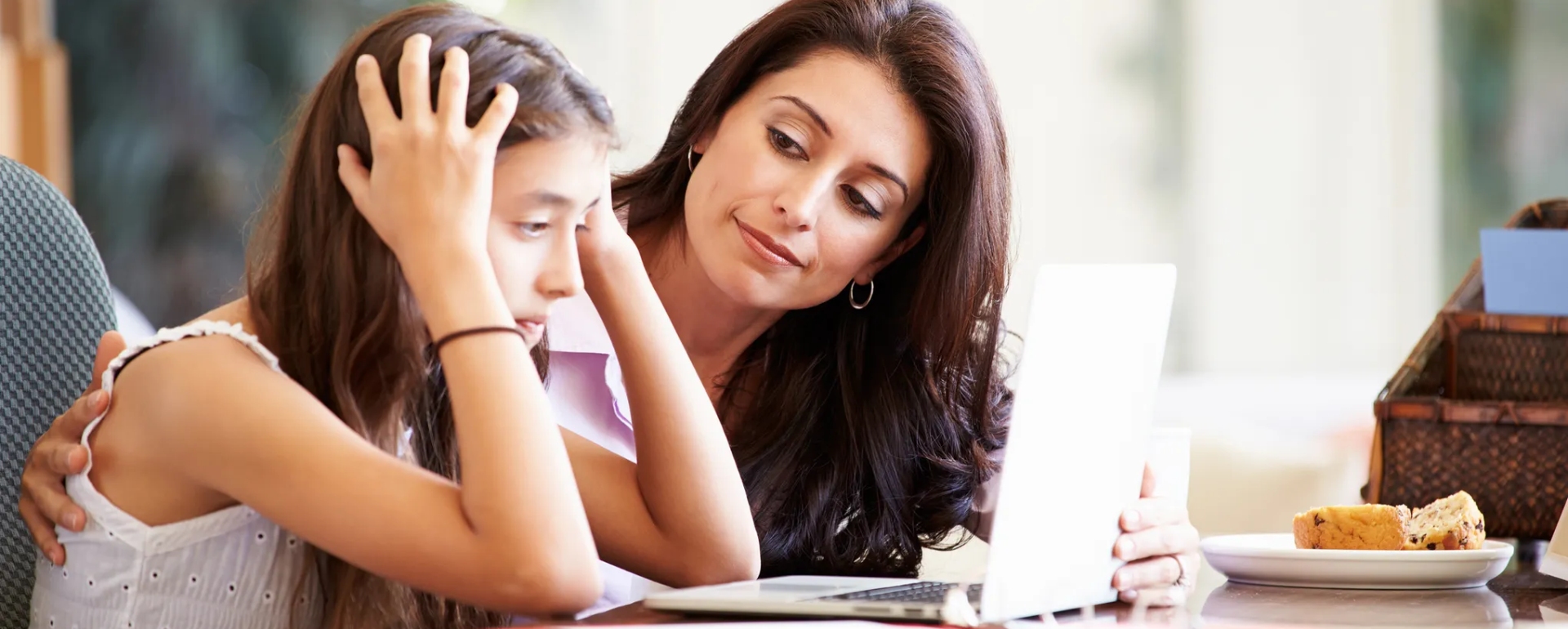 Điểm Tựa Gia Đình Trong Thế Giới Tuổi Teen