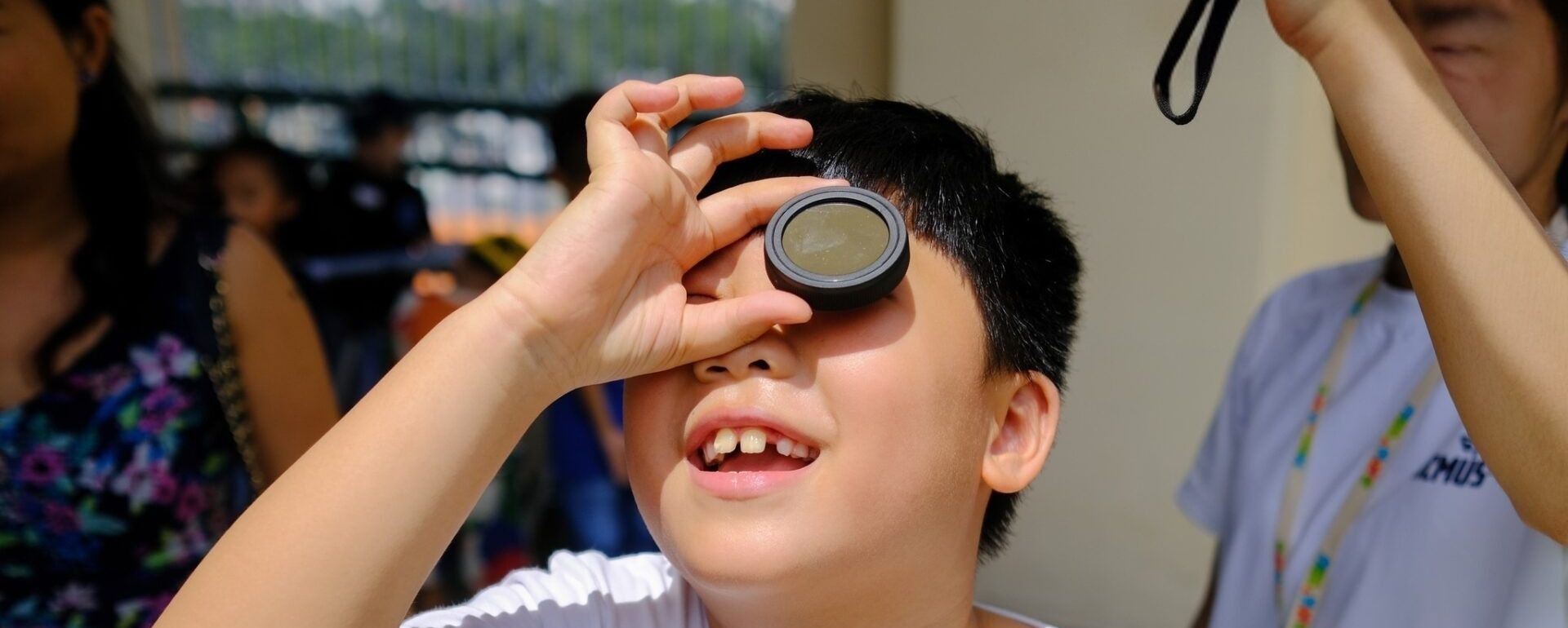 Khơi Gợi Trí Tò Mò Để Trẻ Học Cách Đặt Câu Hỏi