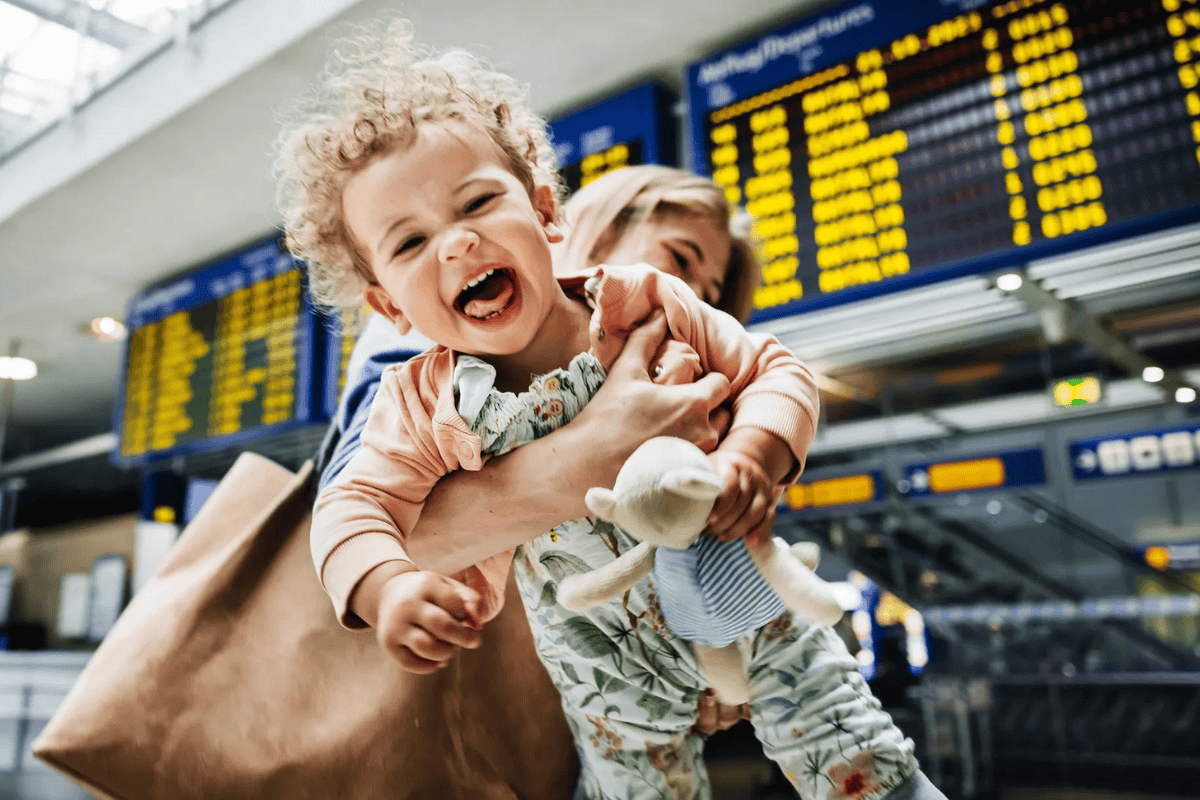 Nhưng thực ra, những chuyến đi nhẹ nhàng cùng trẻ nhỏ hoàn toàn có thể trở thành hiện thực, nếu gia đình bắt đầu với kỳ vọng vừa đủ và sự chuẩn bị đúng cách