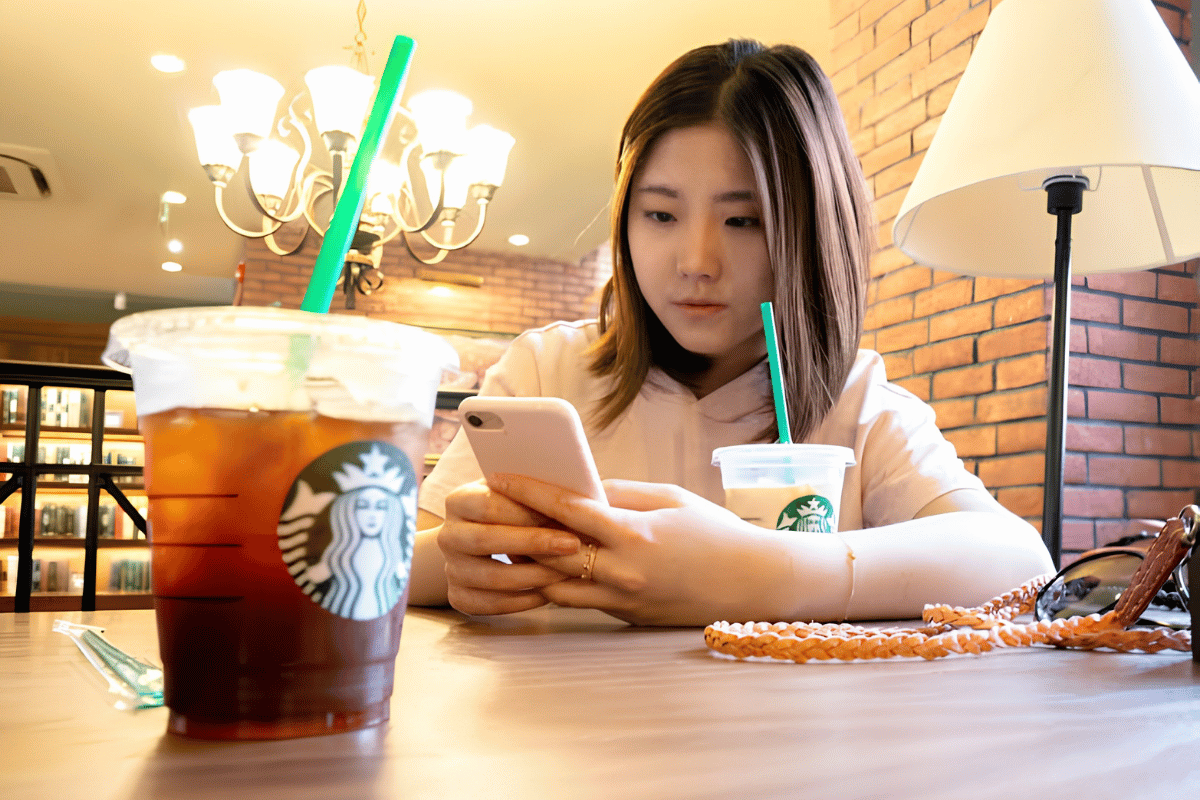 Cơn sốt caffeine không còn là đặc quyền của người trưởng thành mà đã sớm bén rễ vào thế giới của Gen Alpha và Gen Z đời cuối